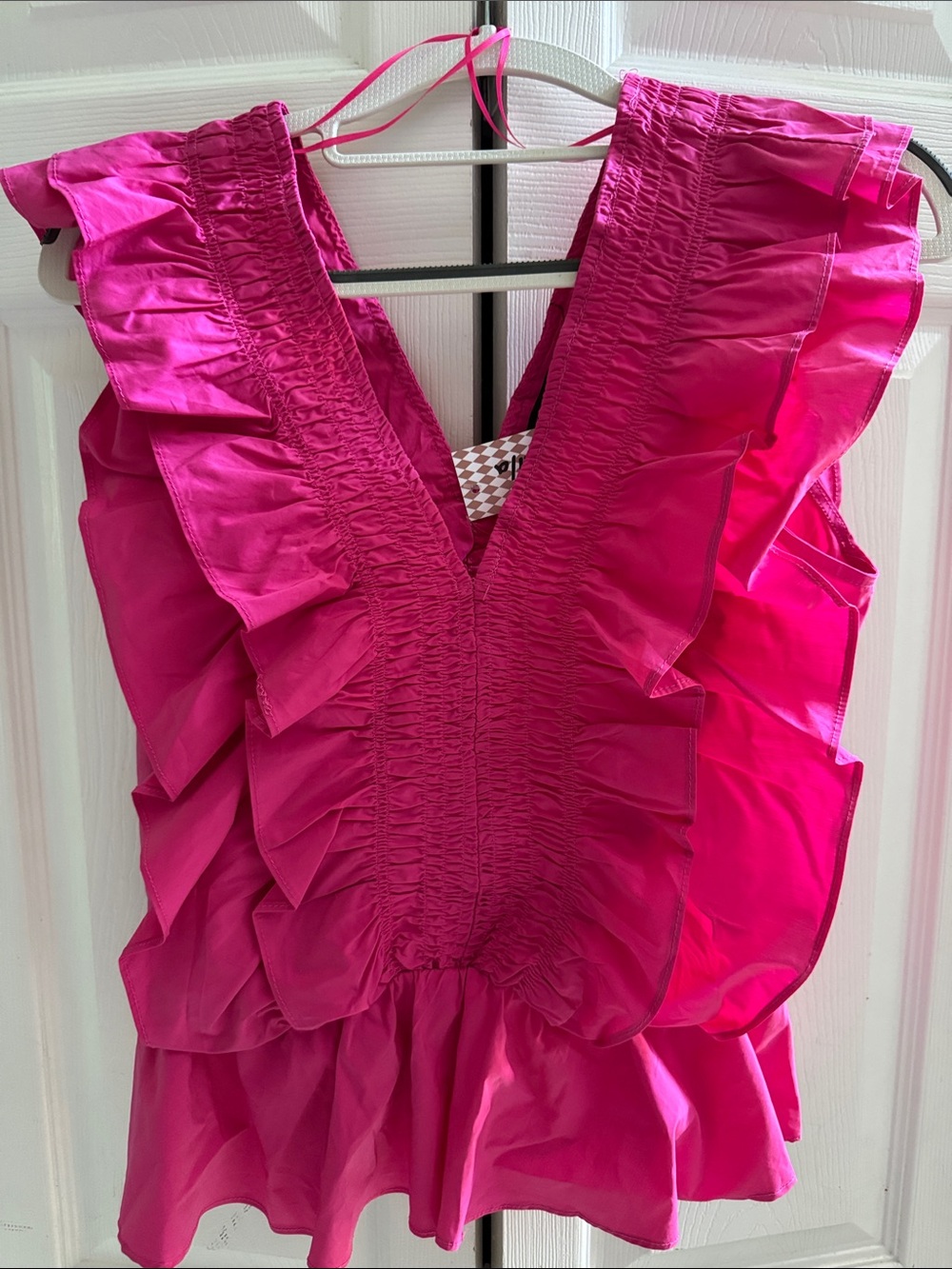 SLEEVELESS PINK RUFFLE BOUTIQUE BLOUSE NWT